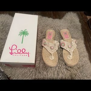 LNWOT  Rare Beautiful Lilly Pulitzer Thong Sandals
